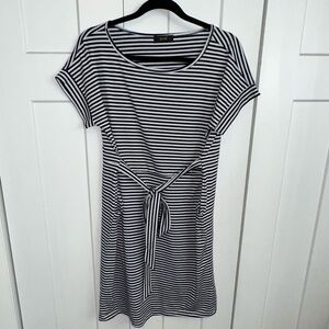 Black and White Striped Summer Dress with Tie at Waist - Size l